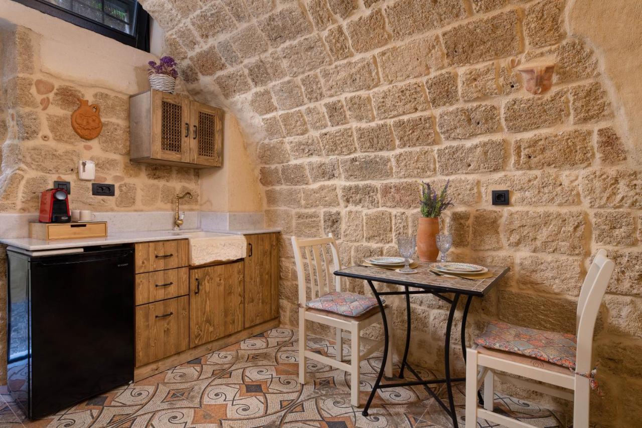 Rhodes City Stone Cave Suite מראה חיצוני תמונה