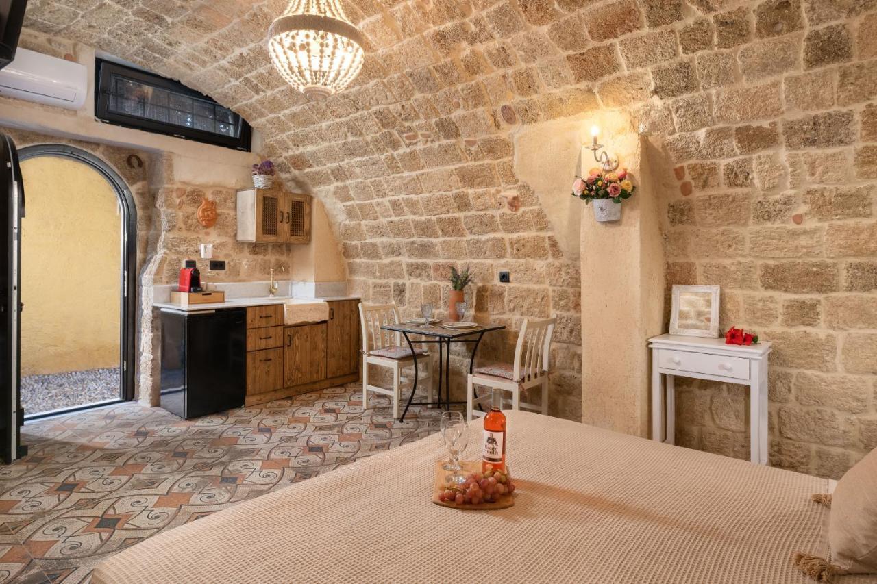 Rhodes City Stone Cave Suite מראה חיצוני תמונה