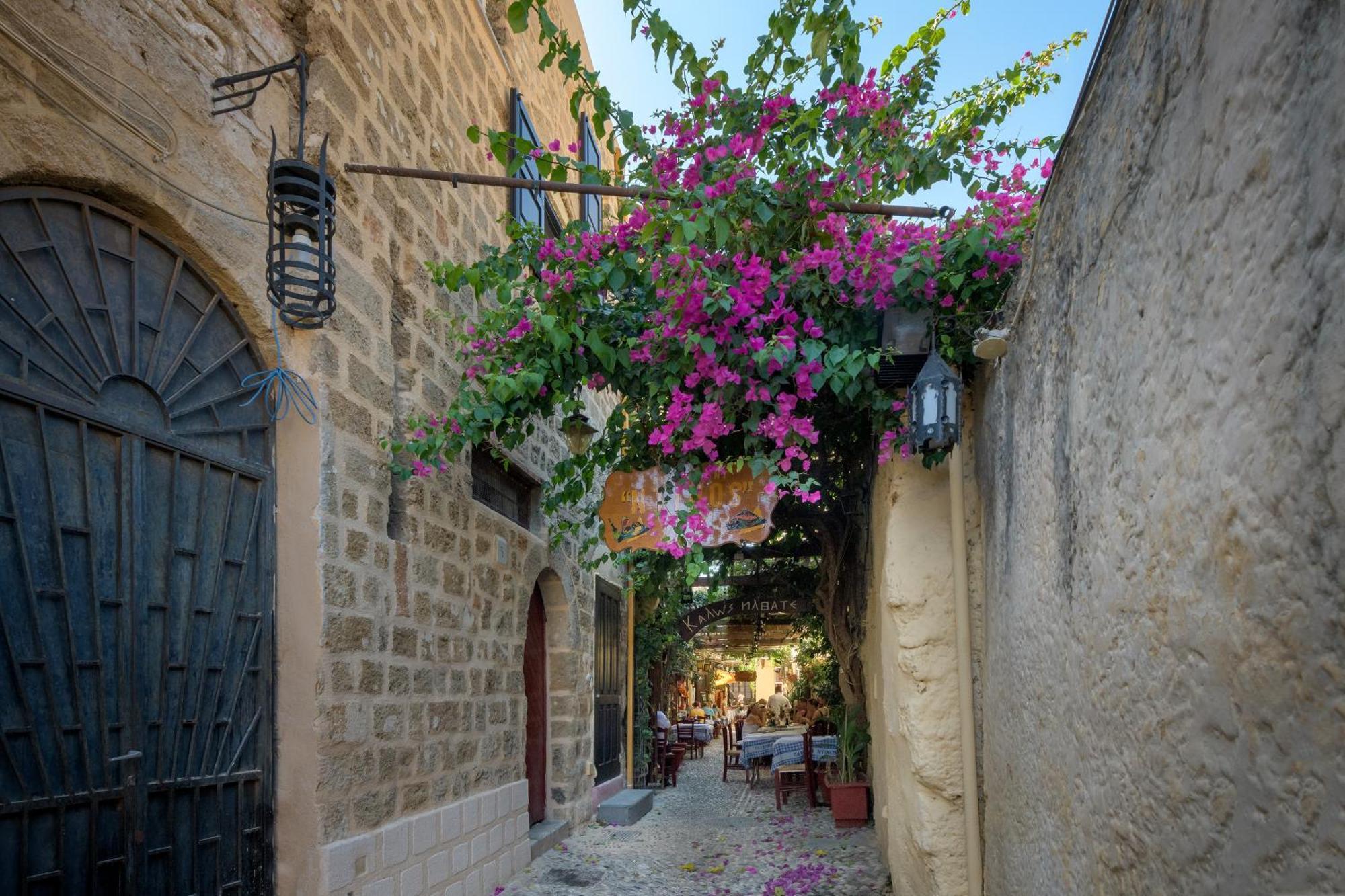 Rhodes City Stone Cave Suite מראה חיצוני תמונה